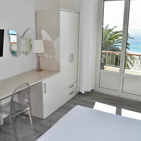 ホテル Boncardo フィナーレ・リーグレ