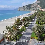 Boncardo Hotel 4*
