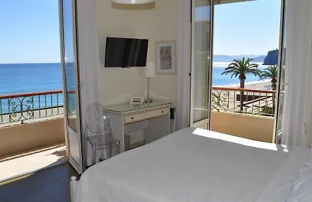 邦卡尔多酒店 酒店