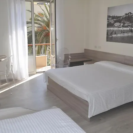 Boncardo Hotel 4*